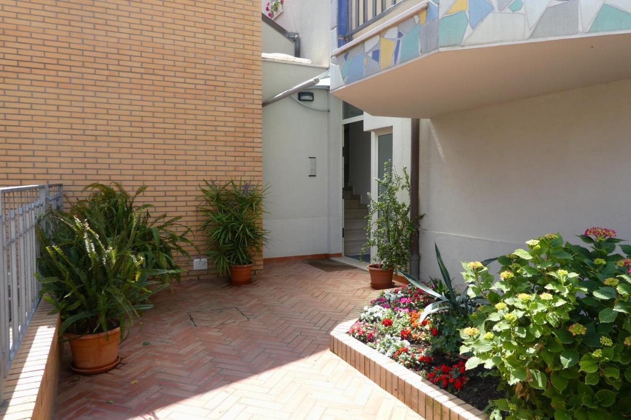 Lilly Beach Senigallia - Casa Vacanze Lilly Exterior foto